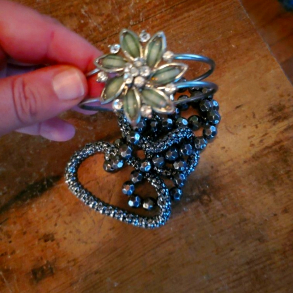 Mixed Bag Of Costume Jewelry/Bracelets
